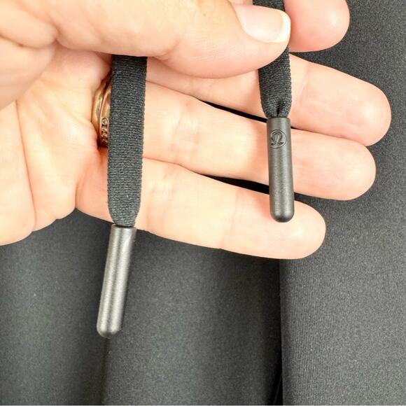 Lululemon Keep Moving Drawstring Athleisure Pant 7/8 High-Rise Black Size 4 - Picture 10 of 16